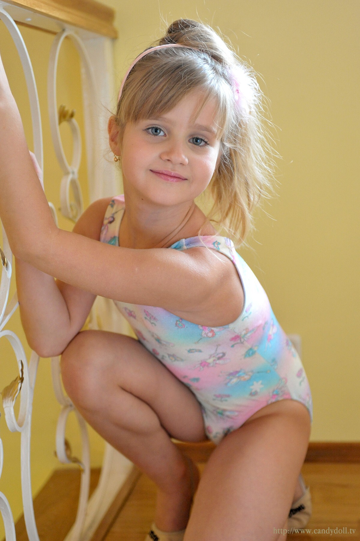 [CandyDoll.tv] 萝莉视频-套图系列 EvaG 系列3